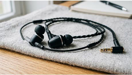 Earphone Injection Molding Process